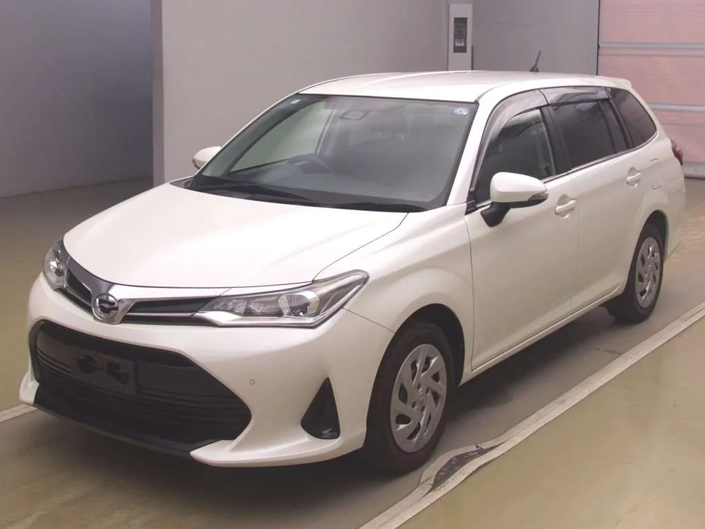 Toyota Corolla Fielder NRE161G 2018